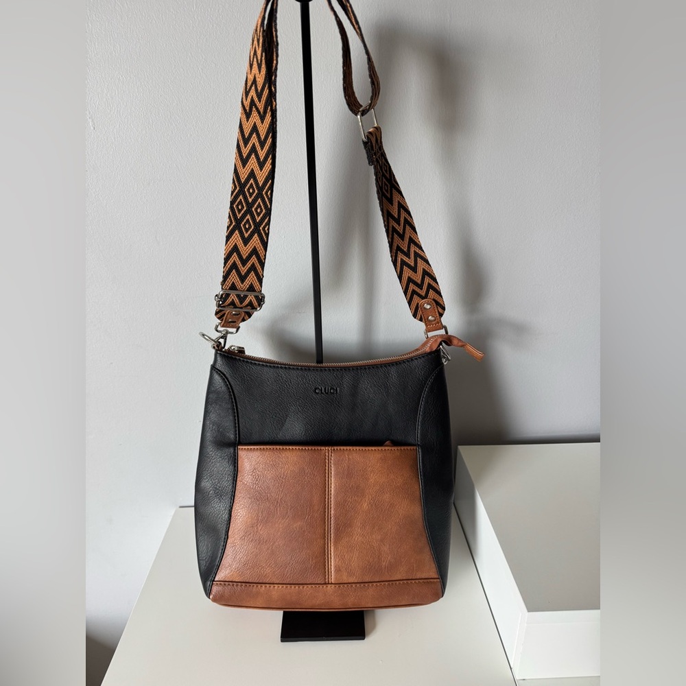 Cluci Two Toned Crossbody NWOT